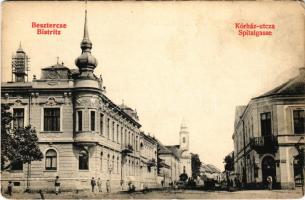Beszterce, Bistritz, Bistrita; Kórház utca, templom, üzletek. Botschar kiadása / Spitalgasse / street view, church, shops (kopott sarkak / worn corners)