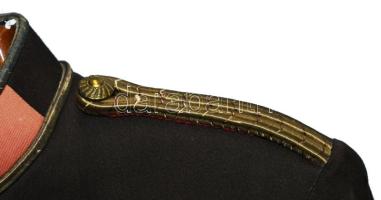 cca 1930 M. Kir. Honvédség, tüzér főhadnagyi kistársasági zubbony, belül címkével jelzett (Nagy Kálm...