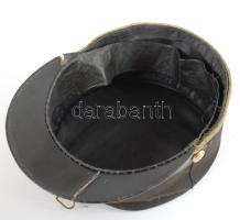 cca 1930 M. Kir. Honvédség, tüzér főhadnagyi társasági sapka ("babmérő"), kisebb sérülések...