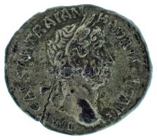 Római Birodalom 134-138 / Hadrianus / Róma / Quinarius Ag (1,34g) T:XF,VF patina, rep. Roman Empire 134-138 / Hadrian / Rome / Quinarius Ag "IMP CAESAR TRAIAN HADRIANVS AVG / P M TR P COS III" Victory walking left, holding wreath and palm branch (1,34g) C:XF,VF patina, crack RIC II 106, Seaby RSC II 1130