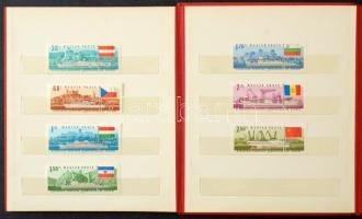 1967 100 éves a Magyar Posta dísztokban 2 klf postatiszta sor és 1 blokk + 2 db alkalmi bélyegzés