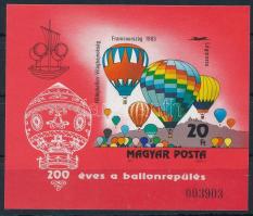 1983 Ballonrepülés vágott blokk (8.000)