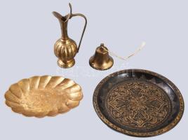 4 darab réz / bronz tárgy, közte csengő
