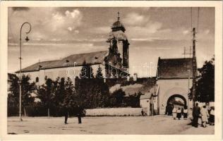 Lőcse, Levoca; Kosická brána s kostolom Minoritov / Kaschauer Tor mit Minoriten-Kirche / Kassai kapu a Minorita templommal. Elek Singer kiadása / city gate, church