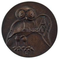 Ligeti Erika (1934-2004) 1986. "425 éves a debreceni nyomdászat" kétoldalas, öntött bronz emlékérem (65mm) T:AU