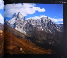 Edisherasvili, Sergo: Georgia. 2004. Kiadói kartonált kötés, papír védőborítóval, karton tokban, jó ...