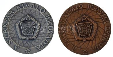 1960-1980 k. "A Vállalat Kiváló Brigádja" ezüstpatinázott bronz emlékérem (70mm) + 1960-1980 k. "A Vállalat Kiváló Ifjúsági Brigádja" bronz emlékérem (70mm) T:XF