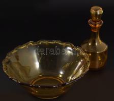 2 db borostyánszínű üveg: Tál d: 22 cm, csiszolt dugós üvegcse. 18 cm