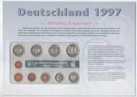Németország 1997A 1pf-5M "Deutsche Post" hivatalos forgalmi sor, bélyegekkel, karton díszt...
