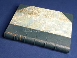 Escholier, Raymond:  Henri Matisse. 68 reproductions dont 8 en couleurs. Paris, 1937. Libraire Floury (Imprimerie Lang, Blanchong et Cie). [4] + 179 + [7] p. + 8 t. (színes). Első kiadás. Raymond Escholier (1882-1971) francia író, újságíró, művészeti író, a párizsi Petit Palais kiállítótér kurátora. A XX. századi akt- és portréfestészet mesteréről, Henri Matisse-ról írt kötetében a színes táblák mellett oldalszámozáson belül további 56 egyszínnyomású tábla. Példányunk az első kiadás utánnyomásából származik. Aranyozott gerincű, álbordás, vaknyomásos korabeli félbőr kötésben, felül aranyozott festésű lapszélekkel, az illusztrált első borítófedél bekötve. Jó példány.