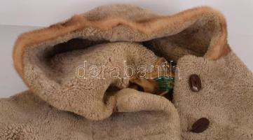 42-es méretű női bunda, jó állapotban