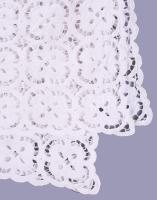 Kézzel hímzett szélű terítő, cca 84x76 cm