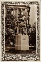 Budapest V. Szabadság tér, az elszakított országrészek jelszobrai: Kelet, Hungária irredenta. Csiky Foto