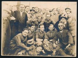 cca 1920-1930 Kéve - NFC labdarúgó-mérkőzés, a hátoldalon feliratozott fotó, 8x11 cm