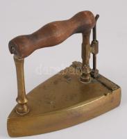 Antik bronz rézbetétes vasaló eredeti betéttel. 18x15 cm