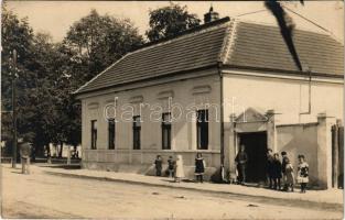 Orsova, szövőgyári iroda, K.u.k. katona / weaving mill office, K.u.k. soldier. photo (EK)