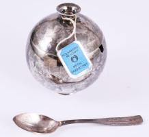 Ezüstözött fém mustáros edény kanállal, dobozában.