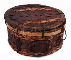 Fonott kosár, d: 18 cm