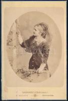 cca 1870-1880 Fiatal lány portréja, keményhátú fotó Kozics pozsonyi műterméből, hátoldalán sérüléssel, 16,5×10,5 cm