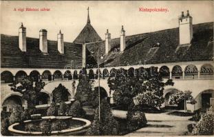 Kistapolcsány, Topolcianky; József kir. herceg kastélya (régi Rákóczi udvar) / castle, courtyard (EK)