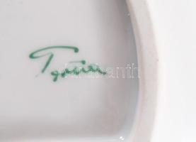 Herendi Tertia csontos tányér, kézzel festett virágmintával, jelzett, hibátlan, 21x15 cm