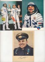 12 db MODERN űrhajós képeslap: amerikai, magyar és szovjet űrrepülés, asztronauták, kozmonauták / 12 MODERN American, Hungarian and Soviet astronautics motive postcards, astronauts, cosmonauts