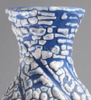 Gorka Géza Iparművészeti Vállalatos váza, kék alapon ugrasztott mázzal, jelzett, hibátlan, m: 18 cm