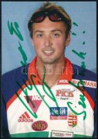 Horváth Gábor (1971-) kétszeres olimpiai és háromszoros világbajnok kajakozó aláírása az őt ábrázoló képen