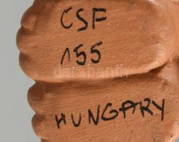 CSF jelzéssel ülő fiú figura. Hibátlan, m: 10 cm