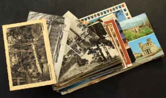 Kb. 120 db MODERN magyarországi város képeslap vegyes minőségben / Cca. 120 modern Hungarian town postcards in mixed quality