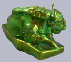 Zsolnay kisplasztika - bivaly. Többszínű eozin mázakkal fedett öntött finomfajansz. Jelzett, hibátla...