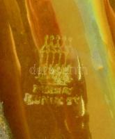 Zsolnay kisplasztika - Anya gyermekével könyvtámasz pár. Terv.: Nádor Judit (1934-2018). Selyemfényű...