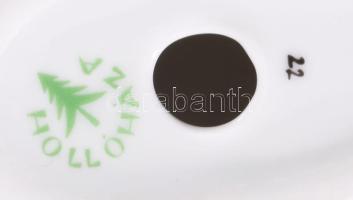 4 darab porcelán nyúl figura, közte Hollóházi, m: 8 cm alatt