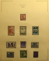 Virág tematikus kiállítási anyag maradvány kiállítási lapokon