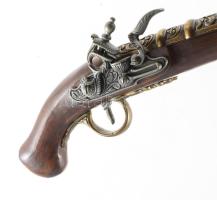 Replika kovás pisztoly, jó állapotban, h: 36 cm