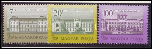 Kastélyok 7Ft 12 3/4:12 1/4, 20Ft 12:11 1/2, 100Ft 12:11 1/2 fogazással, Shil papírion (17.500)