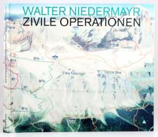 Walter Niedermayr: Zivile operationen. Civil Operations. Hrsg. von / Edited by Kunstalle Wien und Marion Piffer Damiani. Ostildern-Ruit, 2003., Hatje Cantz. Német és angol nyelven. Gazdag képanyaggal, Walter Niedermayr (1952-) olasz fotóművész munkáival illusztrált. Kiadói kartonált papírkötés.