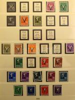 Norvégia gyűjtemény 1925-1988 2 db előnyomott, falcmentes albumban, tokkal