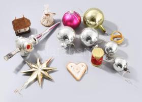 Kis doboznyi retro karácsonyfadísz.