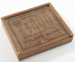 Best Safety Pins Waldes Weko fa doboz, 11×12,5×2,5 cm