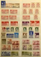 Ausztrália 850 db + Új-Zéland 300 db, hozzá gyarmatok összesen 1.480 db bélyeg 32 lapos A4 berakóban, legnagyobbrészt postatiszta anyag