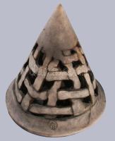 Szemereki Teréz (1947-): Kúp objekt. Kézzel formált kerámia, jelzett, hibátlan, m: 18 cm