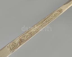 Figurális markolatú levélbontó kés, h: 31,5 cm