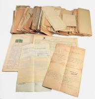 cca 1890-1940 Több száz darabos vegyes okmány tétel, többféle témában, családtörténet, műszaki vonatkozású anyagok, stb sok okmánybélyeges