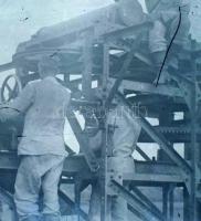 3 db II. világháborús üvegnegatív, közte hídépítő katonák, 9x12 cm