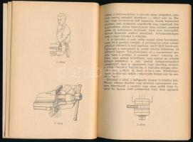 Bihari Sándor: Kis lakatos. Kis Technikus Könyvtár. Bp., 1961, Táncsics. Kiadói papírkötés, kissé ko...