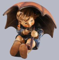 Hummel kislány napernyővel, jelzett, hibátlan, m: 12 cm