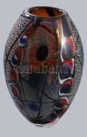 Murano anyagában színezett váza. Terv: Peter Vanderlaan. Jelzés nélkül, hibátlan, m: 19,5 cm
