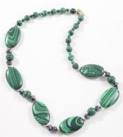 Ásvány nyaklánc ezüst kapoccsal, h: 48 cm