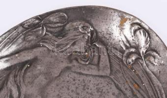 Szecessziós nőalakkal díszített ón kínáló, jelzett, 25x18 cm